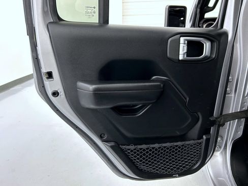 Used 2019 Jeep Wrangler Unlimited Sport S AWD/4WD image 20