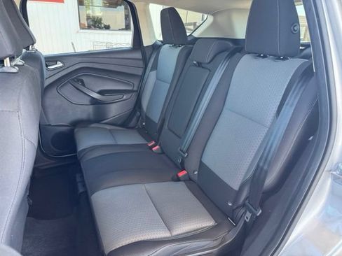 Used 2018 Ford Escape SE FWD image 21