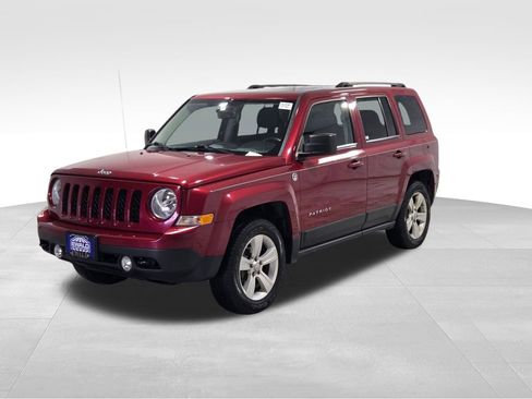Used 2012 Jeep Patriot Latitude w/ Sun/Sound Group image 15