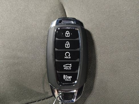 Used 2023 Hyundai Elantra SEL w/ Convenience Package FWD image 32