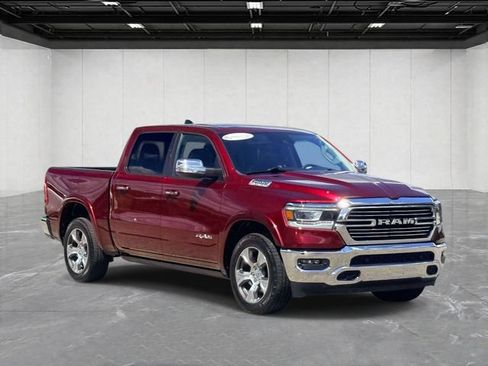 Certified 2022 RAM 1500 Laramie AWD/4WD image 3