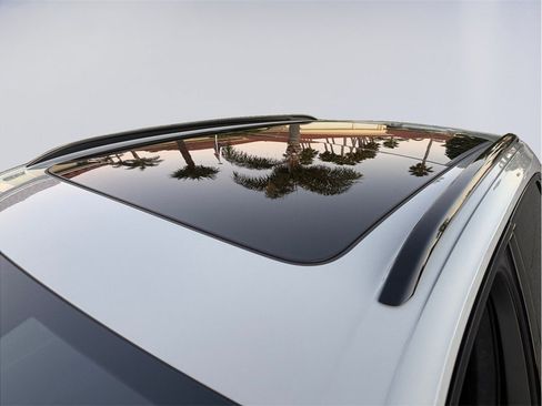 Used 2023 Porsche Cayenne Turbo image 10