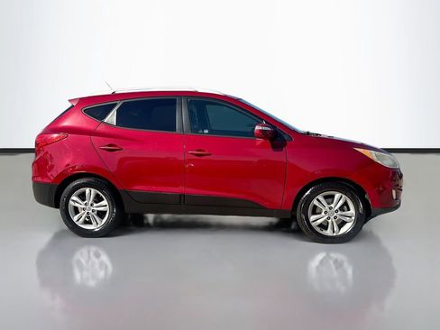 Used 2013 Hyundai Tucson GLS image 4