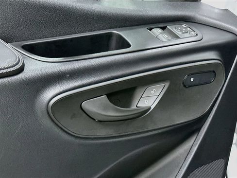 Used 2024 Mercedes-Benz eSprinter 170 Cargo image 19