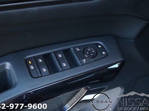 New 2026 Nissan Pathfinder SV image 8