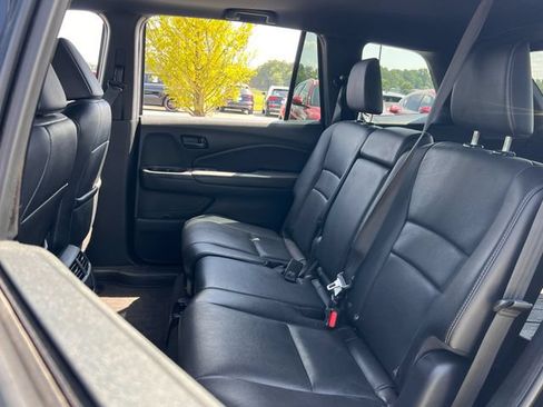 Used 2023 Honda Passport EX-L image 18