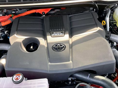 New 2026 Toyota Tundra Limited AWD/4WD image 17