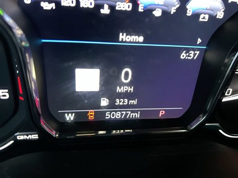 Used 2023 GMC Sierra 2500 Denali AWD/4WD image 15