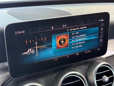 Used 2019 Mercedes-Benz C 300 Sedan image 7