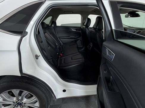 Used 2022 Ford Edge Titanium image 6