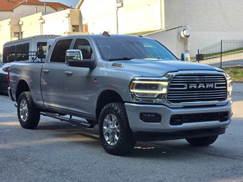 Used 2024 RAM 2500 Laramie w/ Safety Group AWD/4WD image 7