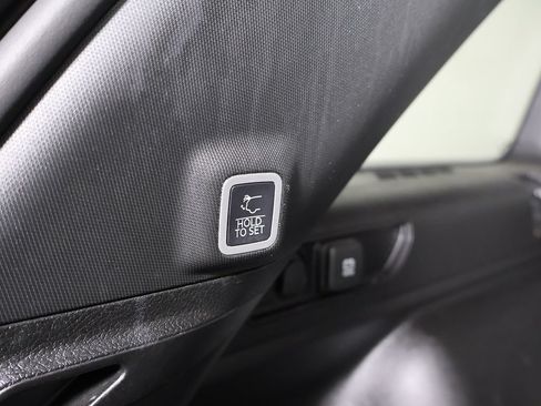 Used 2024 Jeep Grand Cherokee Limited AWD/4WD image 19