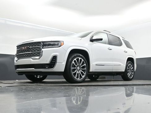 Used 2021 GMC Acadia Denali w/ Denali Technology Package image 39