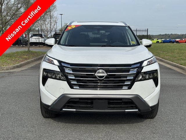Certified 2025 Nissan Rogue SL w/ Tech Package FWD image 2