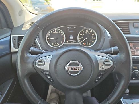 Used 2018 Nissan Sentra SR w/ SR Midnight Edition Package FWD image 14