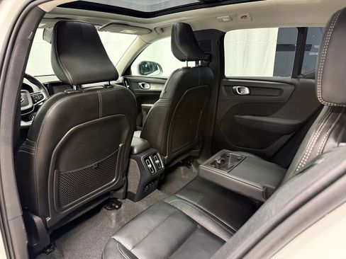 Used 2024 Volvo XC40 B5 Plus w/ Climate Package AWD/4WD image 23