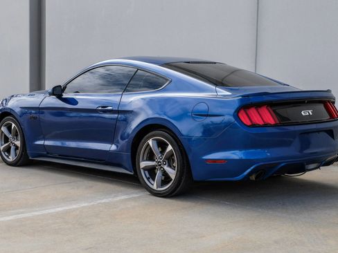 Used 2017 Ford Mustang GT image 11