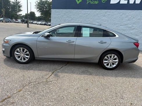 Used 2024 Chevrolet Malibu LT FWD image 2