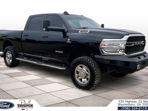 Used 2022 RAM 3500 Tradesman w/ Chrome Appearance Group AWD/4WD image 1
