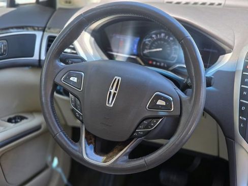 Used 2013 Lincoln MKZ Hybrid FWD image 30
