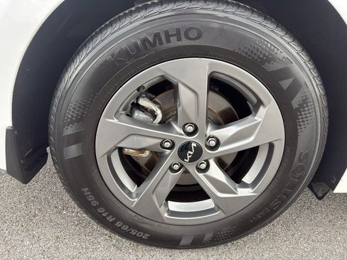 Used 2023 Kia K5 LXS image 16