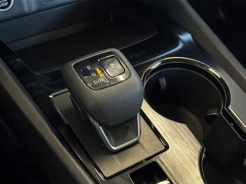 Used 2023 Nissan Rogue SV image 26