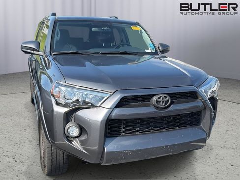 Used 2019 Toyota 4Runner SR5 RWD image 5