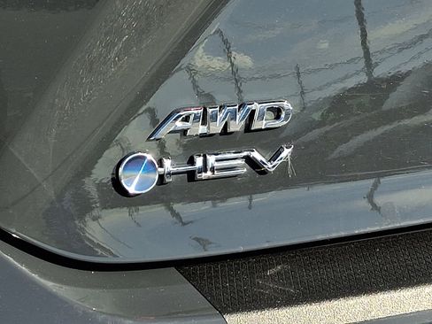 Used 2025 Toyota Camry XSE image 34