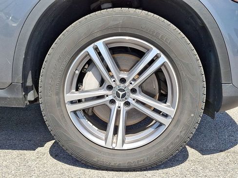 Used 2022 Mercedes-Benz GLC 300 4MATIC image 11