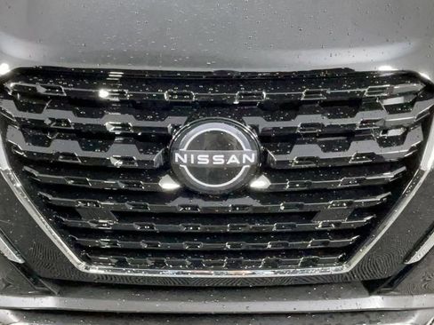 New 2025 Nissan Kicks Play S image 10