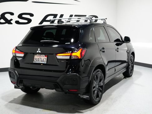 Used 2025 Mitsubishi Outlander Sport AWD image 8