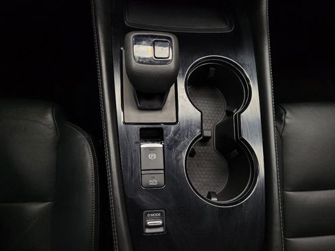 Used 2023 Nissan Rogue SL w/ SL Premium Package image 26