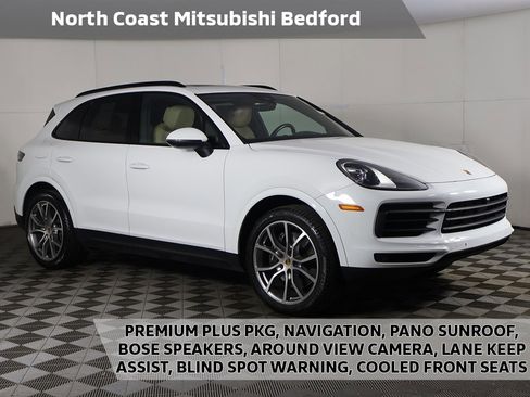 Used 2023 Porsche Cayenne Platinum Edition image 1