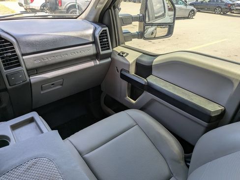 Used 2020 Ford F250 XL w/ Power Equipment Group AWD/4WD image 16