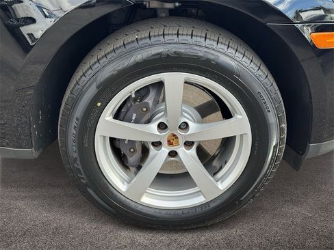 Used 2021 Porsche Macan image 6