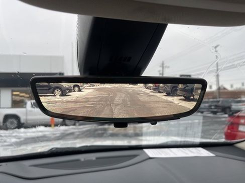 Used 2021 GMC Acadia Denali w/ Denali Technology Package image 24