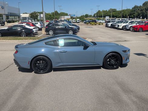 Used 2025 Ford Mustang Premium RWD image 2