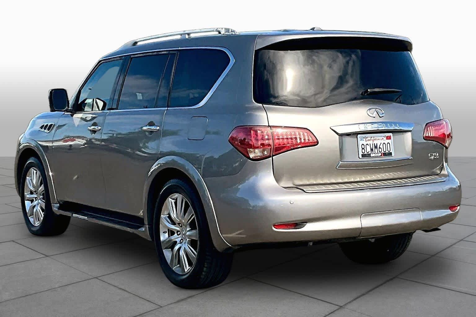 Used 2012 INFINITI QX56 4WD w/ Deluxe Touring Pkg image 11