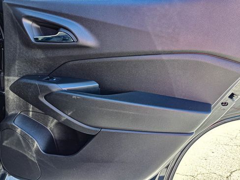 Certified 2025 Chevrolet Trax ACTIV w/ Sunroof Package image 32