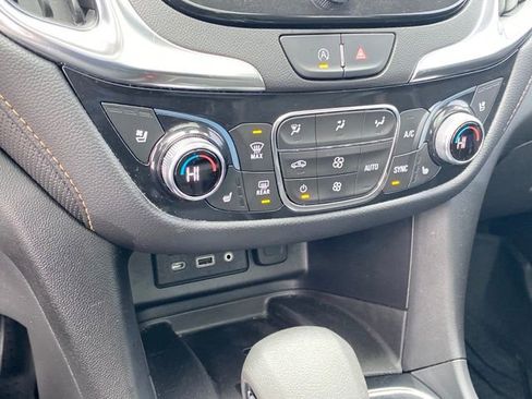 Used 2022 Chevrolet Equinox Premier image 14