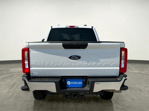 Certified 2024 Ford F250 XLT w/ FX4 Off-Road Package image 6