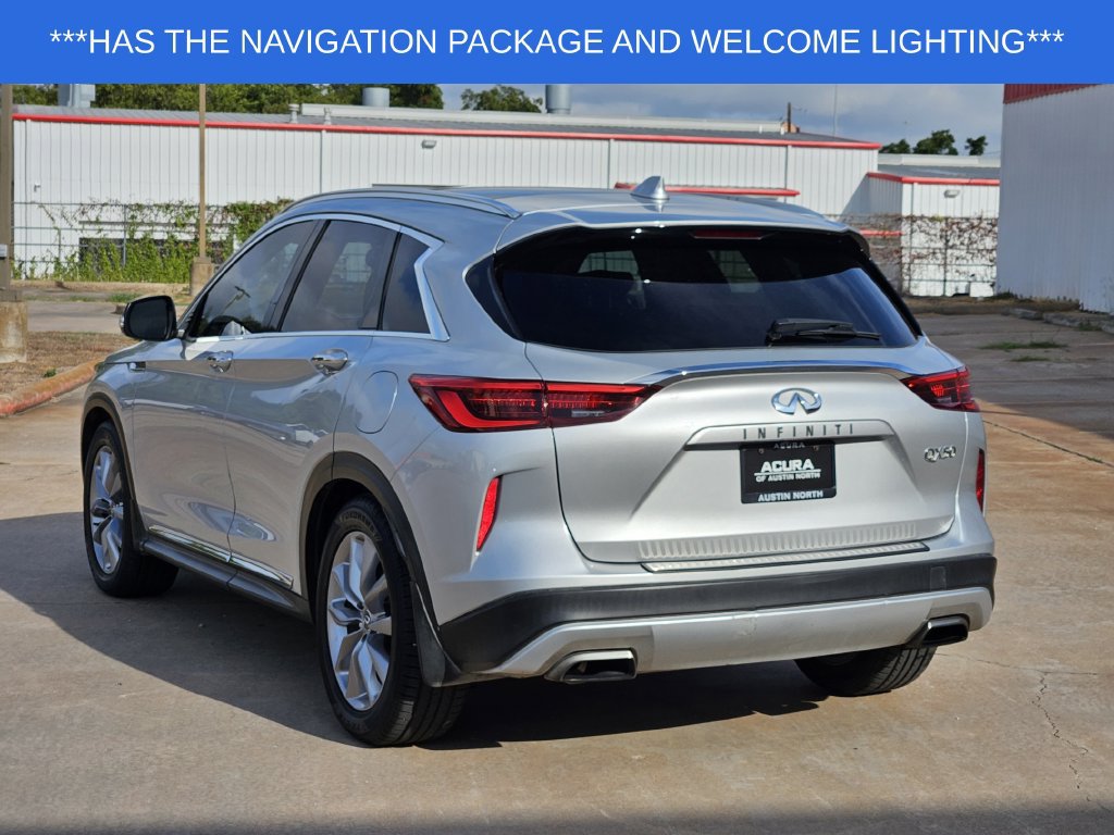 Used 2019 INFINITI QX50 Luxe w/ Navigation Package FWD image 8