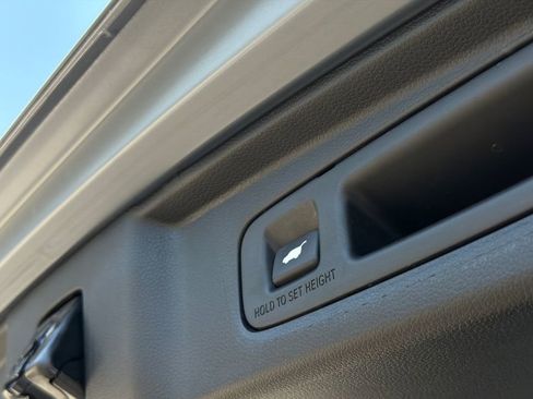 Used 2023 Honda CR-V Sport Touring image 9