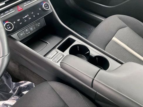 Certified 2025 Hyundai Sonata SEL image 17