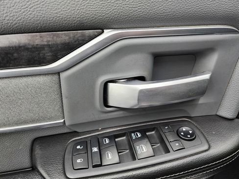 Used 2019 RAM 2500 Big Horn image 36