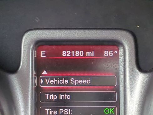 Used 2018 Dodge Journey Crossroad w/ Nav & Sun Group FWD image 28
