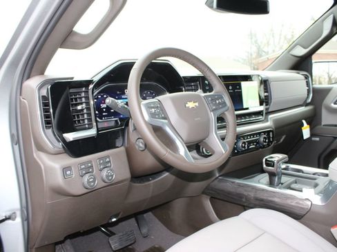 New 2026 Chevrolet Silverado 1500 LTZ w/ Z71 Off-Road Package image 19
