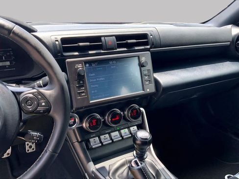 Used 2025 Toyota GR86 Premium RWD image 6