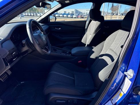 Used 2024 Honda Accord Sport image 13
