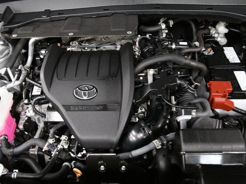 Used 2025 Toyota Grand Highlander AWD image 38